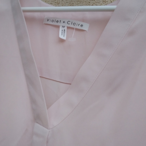 Violet + Claire sleeveless light pink tunic top. - Picture 2 of 3